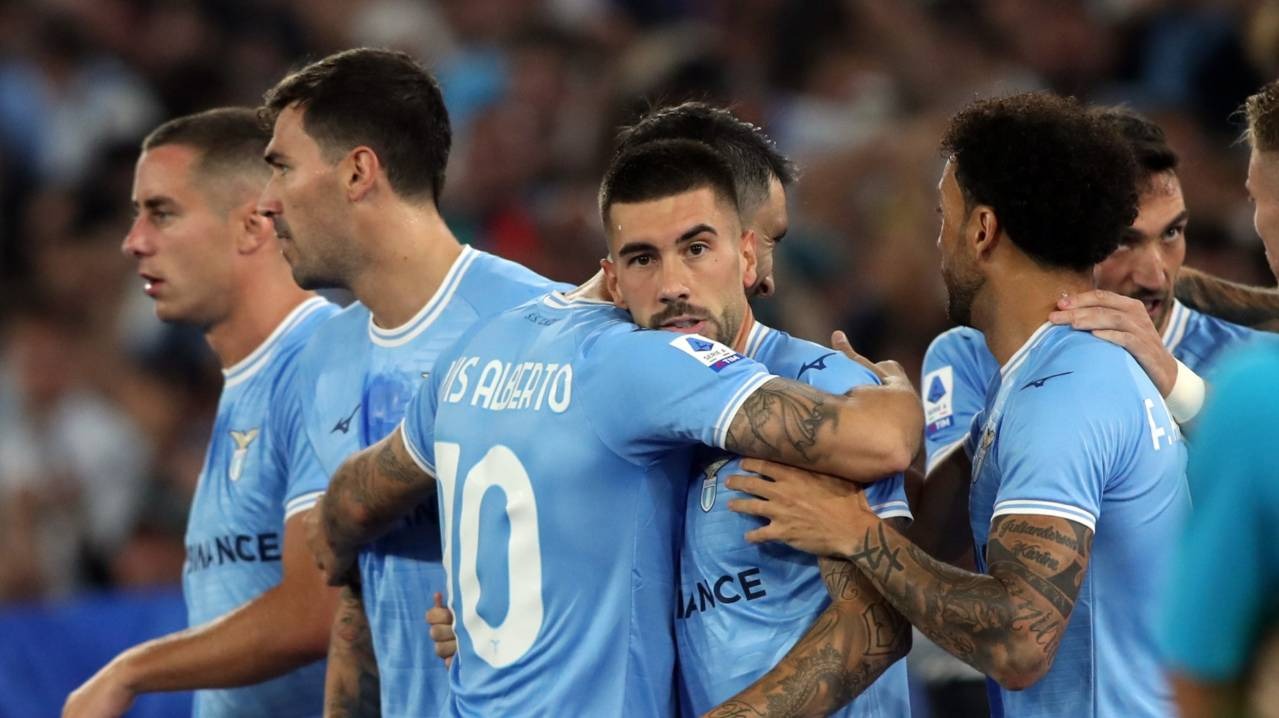 nhan-dinh-soi-keo-ajax-vs-lazio-luc-03h00-ngay-13-12-2024-1