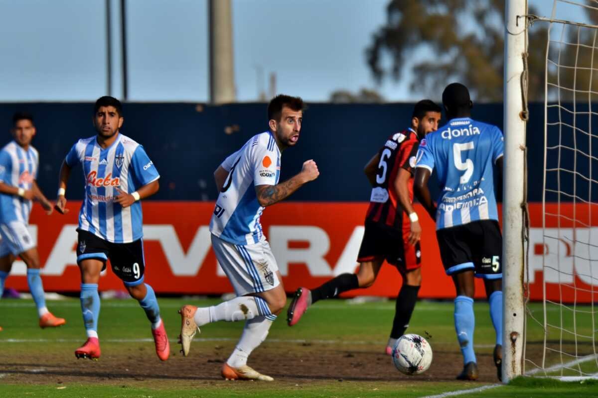 nhan-dinh-soi-keo-cerro-largo-vs-defensa-justicia-luc-07h30-ngay-4-4-2025-1